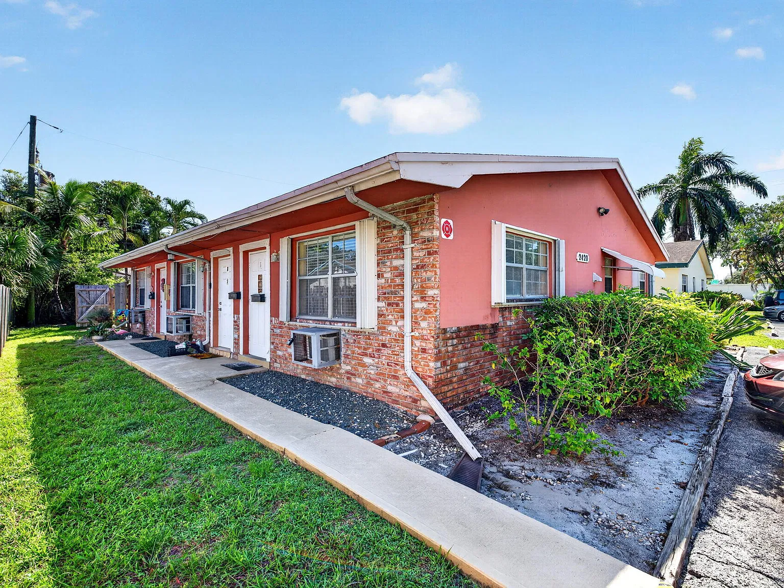 1 bed, 1.0 bath, 700 sqft, $1,500 — Photo 3