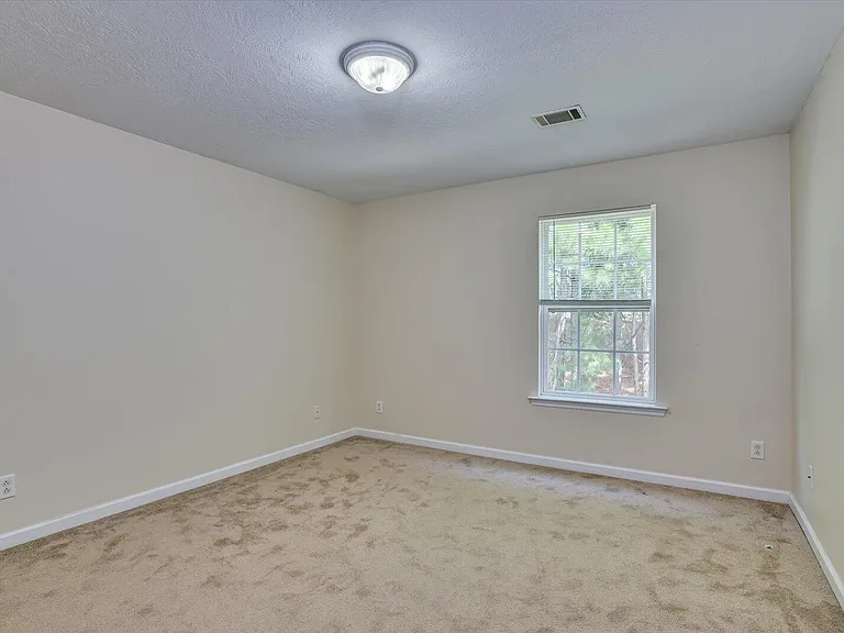 538 Midland Pass — Photo 18