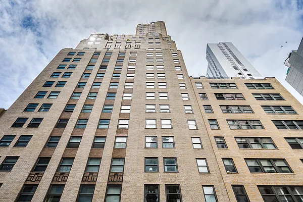 Rented by Brown Harris Stevens | media 26