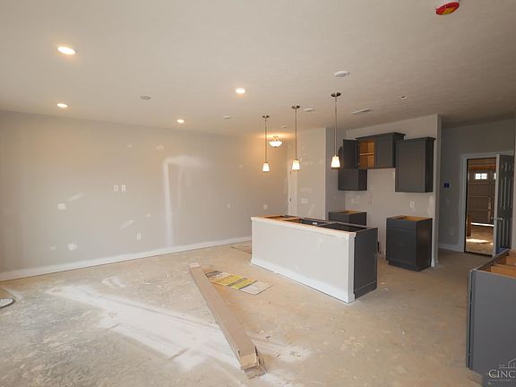 5th image of 7253 Grandway Dr #10
