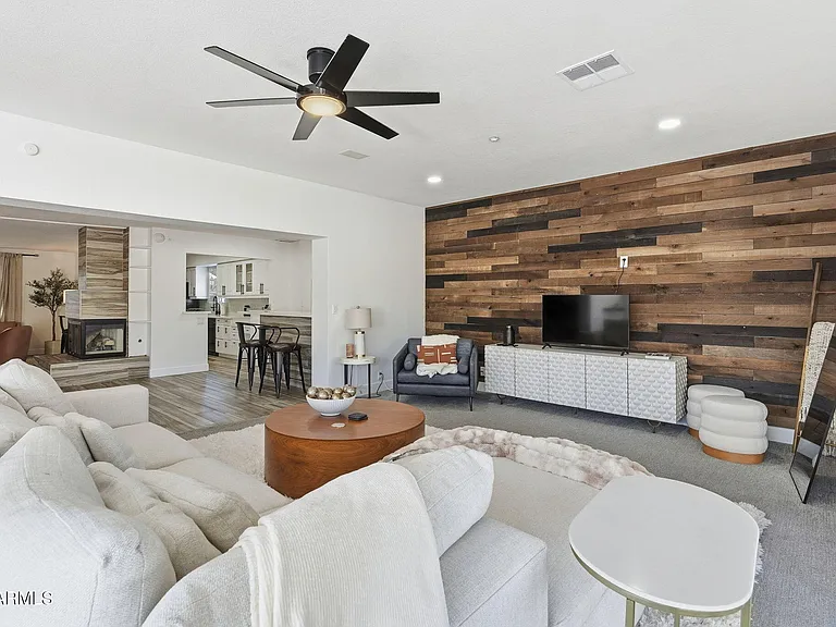8614 E Jackrabbit Rd — Photo 16