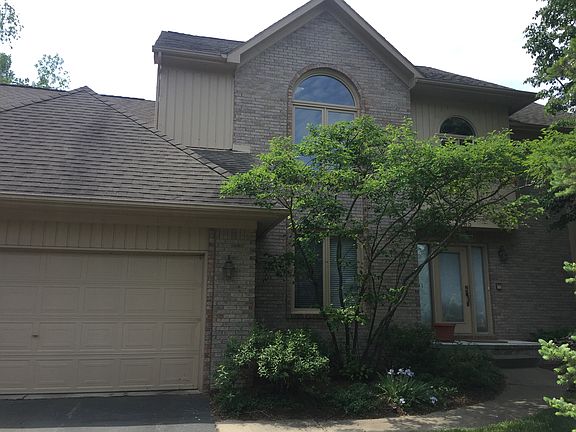 3rd image of 2765 Elizabeth Ln