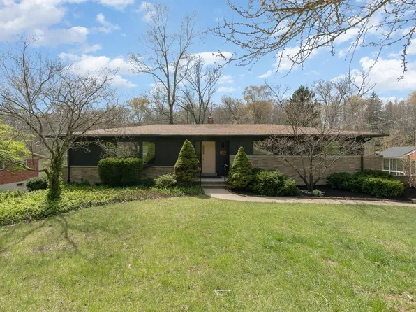 8677 Hollyhock Dr, Cincinnati, OH 45231