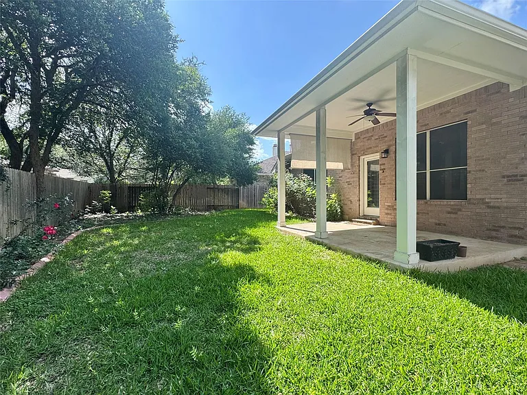 5615 Taylorcrest Dr — Photo 31