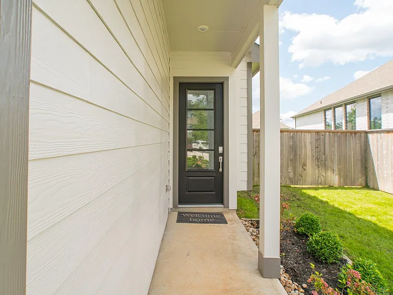 438 Lake Day Dr — Photo 7