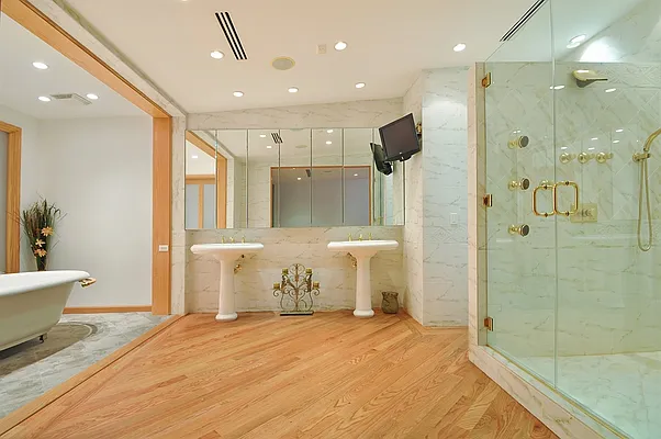 Sold by Corcoran | media 14