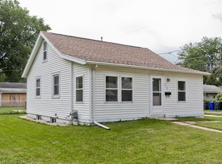 173 19th Ave SW, Cedar Rapids, IA 52404