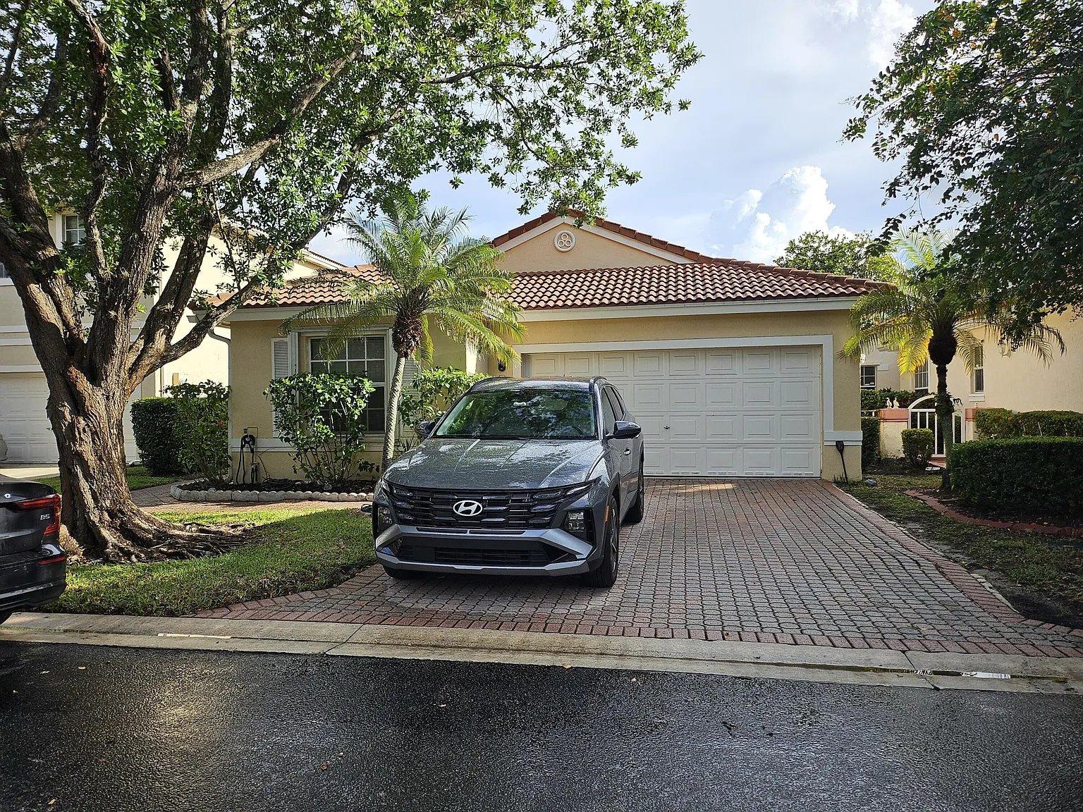 3 bed, 2.0 bath, 1627 sqft, $3,600 — Photo 1