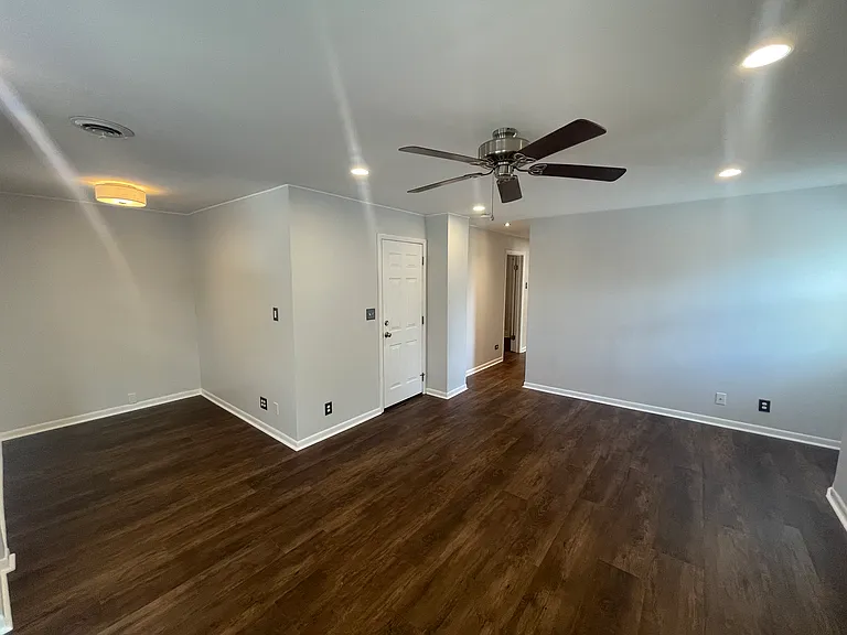 3115 N Richmond St #2 — Photo 3