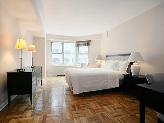 Sold by Sotheby's International Realty | media 9