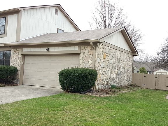 2nd image of 8308 Christiana Ln