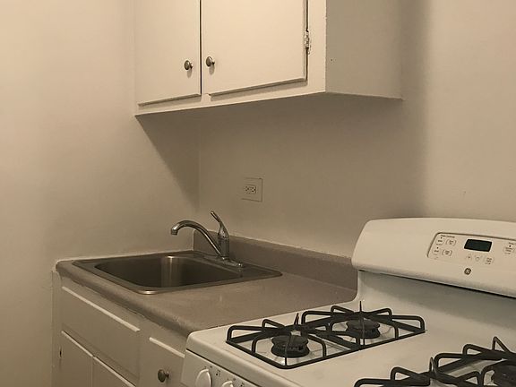 3rd image of 13720 45th Ave APT 4E