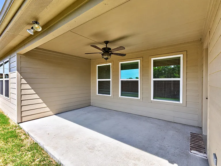 8507 Christie Ln — Photo 32