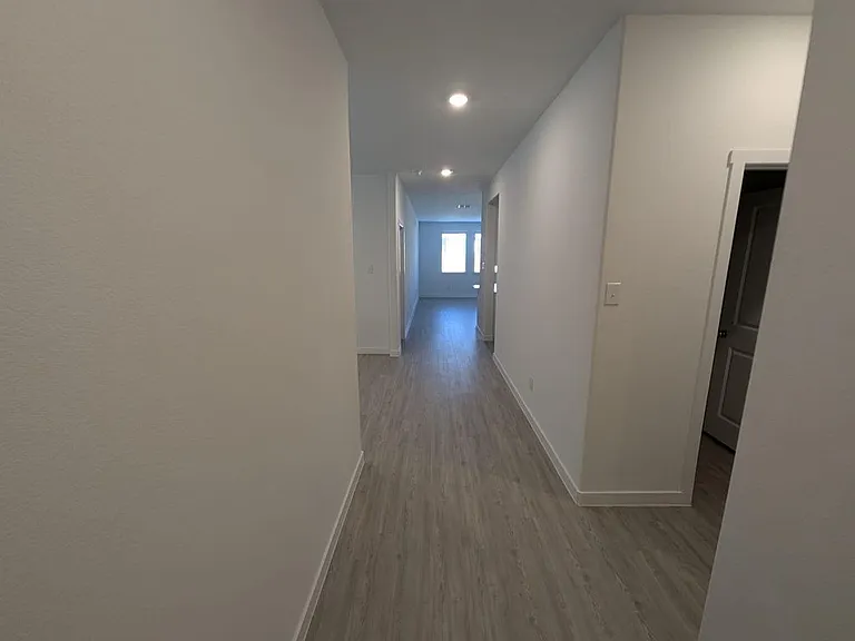 1842 White Ash Way — Photo 11