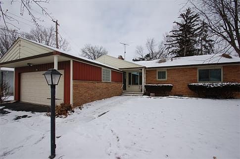 1st image of 654 E Schreyer Pl