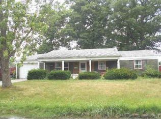 708 Governor Rd, Valparaiso, IN 46385