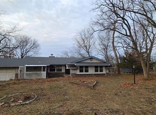 9611 E Redbud St, Claremore, OK 74017