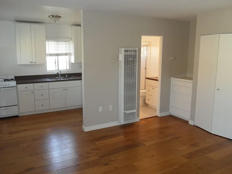 174-178 Monte Vista Ave — Photo 1