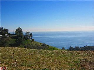 3rd image of 4707 Avenida Del Mar