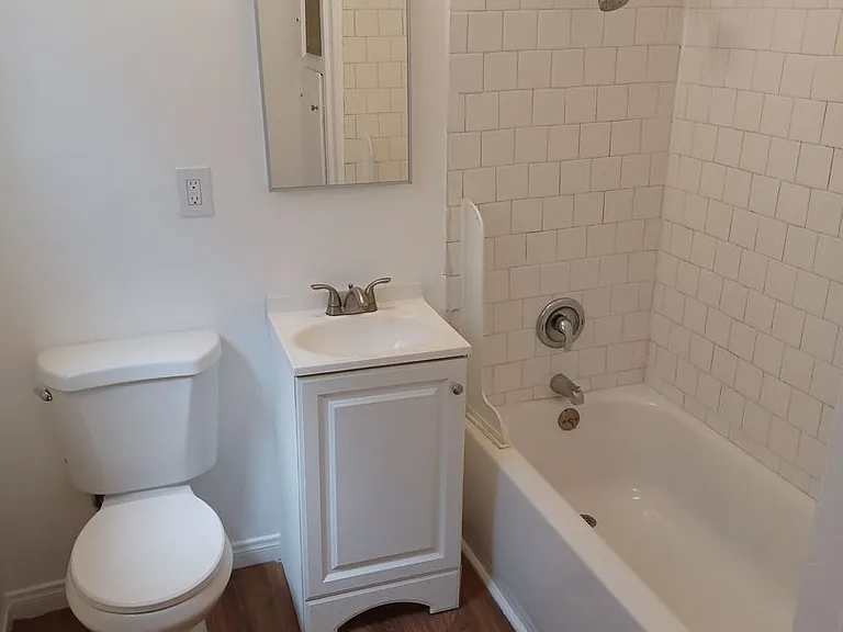 923-927 S Standard Ave — Photo 13