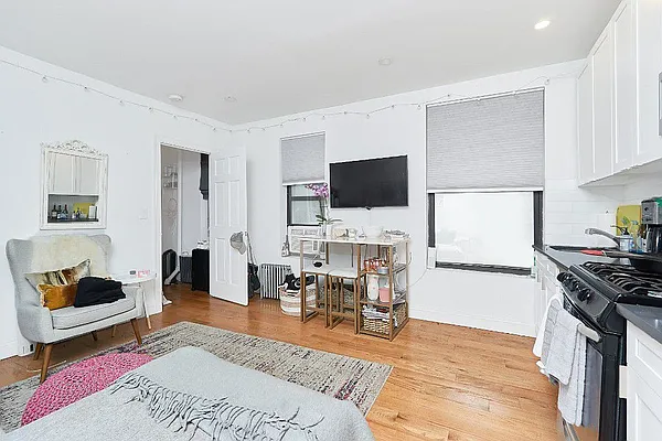 Rented by Living New York | media 6