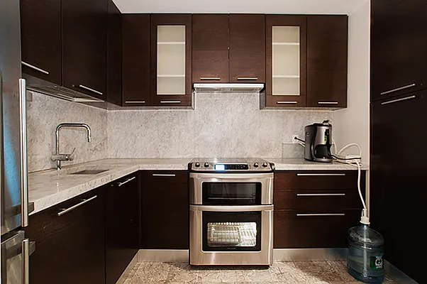 Rented by R New York | media 43