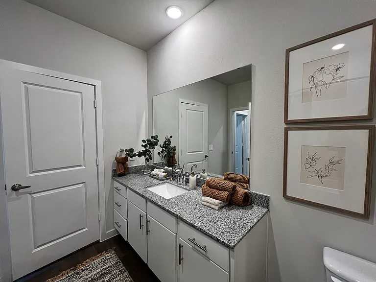Gaston Dr — Photo 15