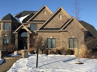 4636 Sassafras Ln, Naperville, IL 60564