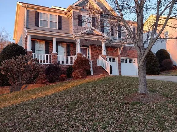 5425 Stone Crossing Dr, Winston Salem, NC 27104