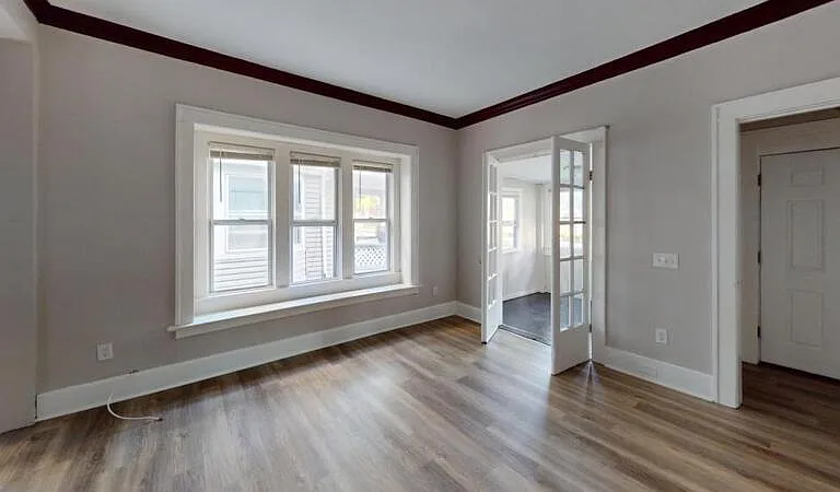 116 Ridgeway Ave — Photo 1