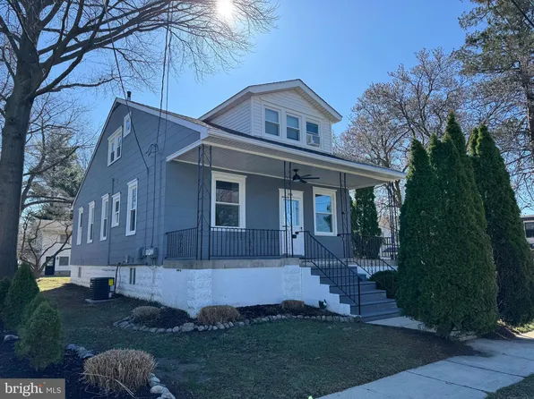 36 University Ave, Gloucester City, NJ 08030