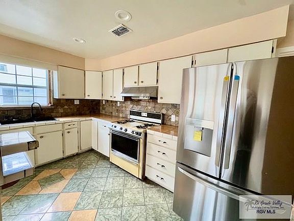 5th image of 154 Lindale Dr