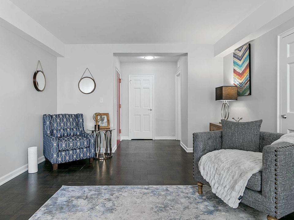 Living Room Facing Entrance