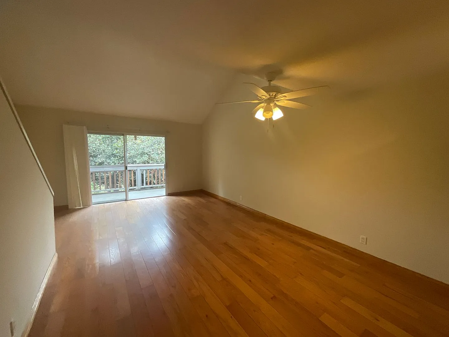 Orangetree: Upper 1 Bedroom 1 Bath Condo With Loft, — Photo 2