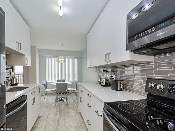 4th image of 7141 N Kedzie Ave APT 1510