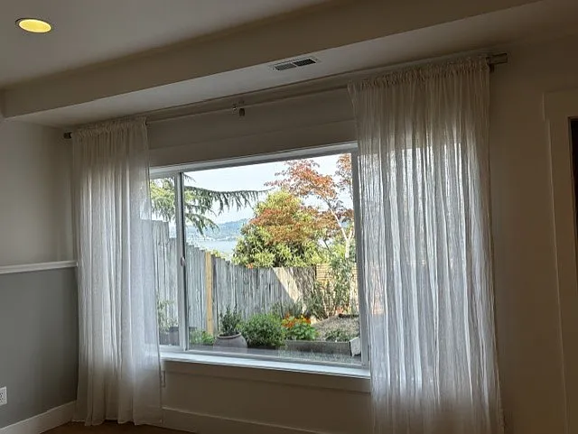 light linen curtains included