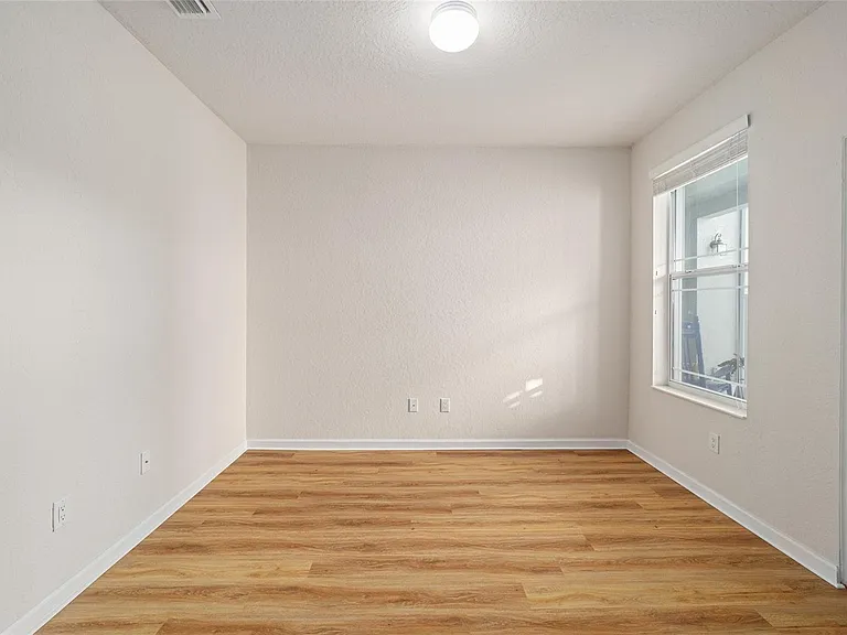4570 SW 52nd Cir #107 — Photo 25