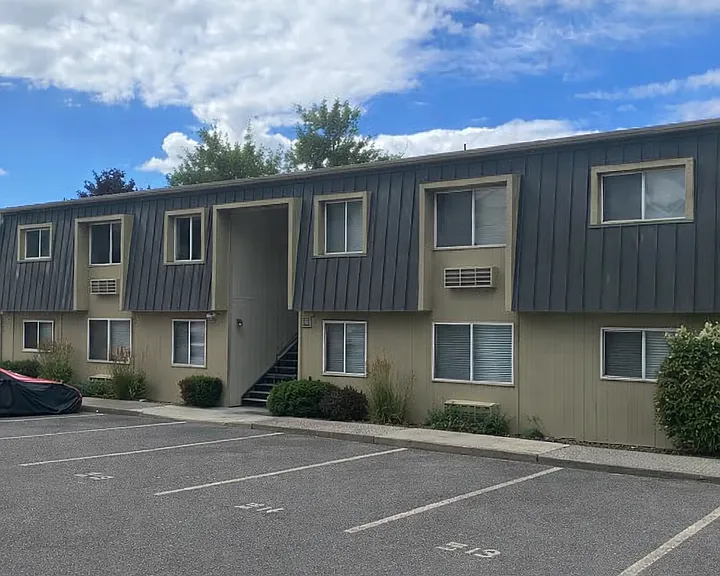 229 Canyon Dr #14 — Photo 9