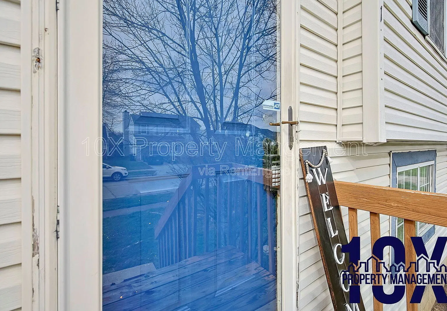 3 bed, 1.5 bath, 1174 sqft, $1,649 — Photo 4
