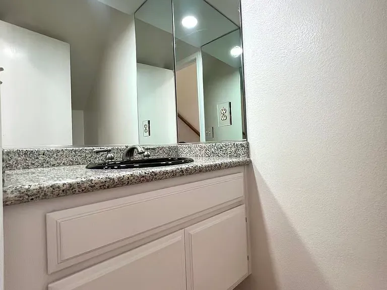 6011 E Montefino Ln — Photo 7