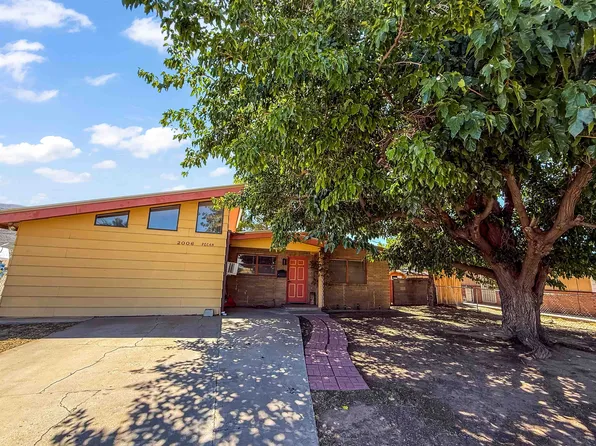 2006 Pecan Dr, Alamogordo, NM 88310
