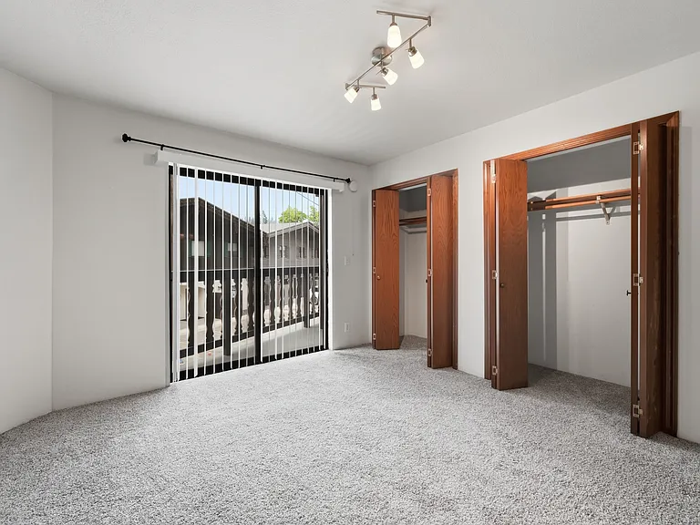 325 Division St #108 — Photo 13
