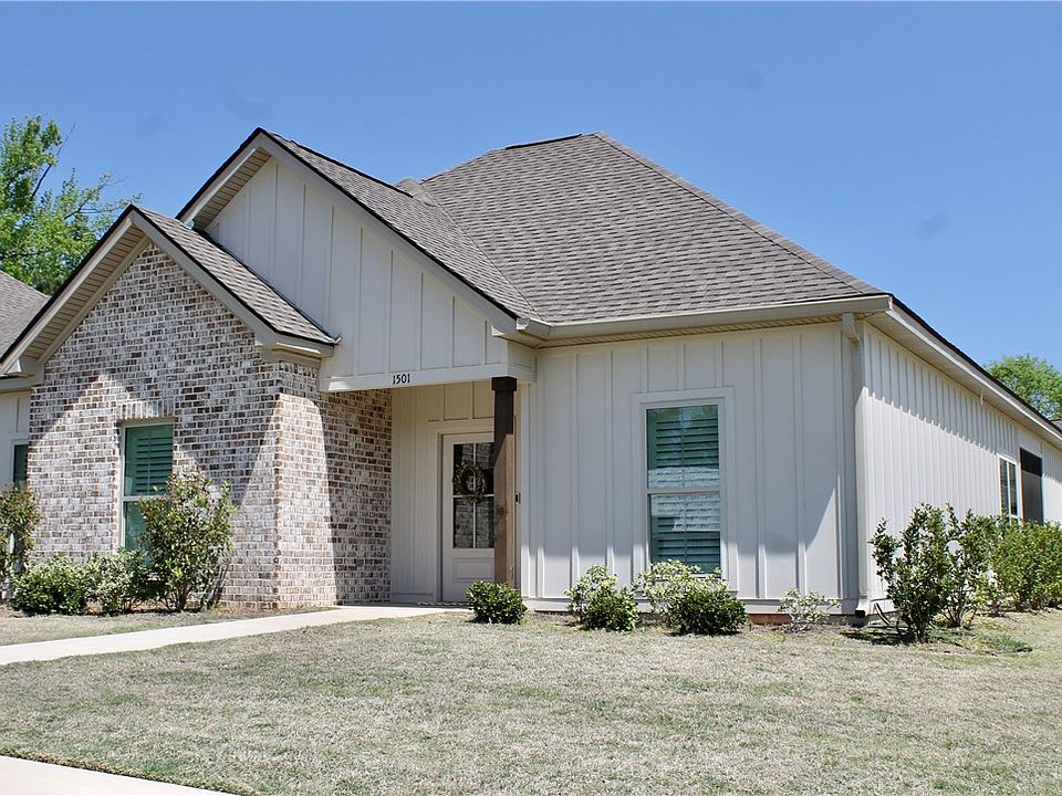 1st image of 1653 Academy Dr #1501