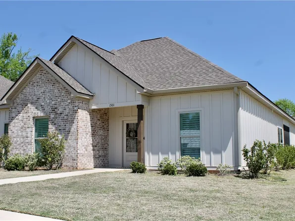 1653 Academy Dr #1501, Auburn, AL 36830