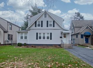 945 Roosevelt Ave, Springfield, MA 01109