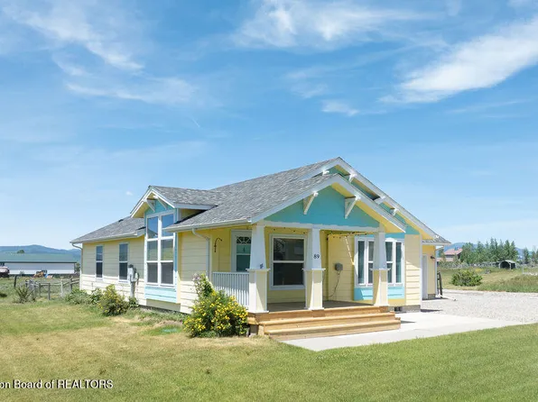 89 W West St, Thayne, WY 83127