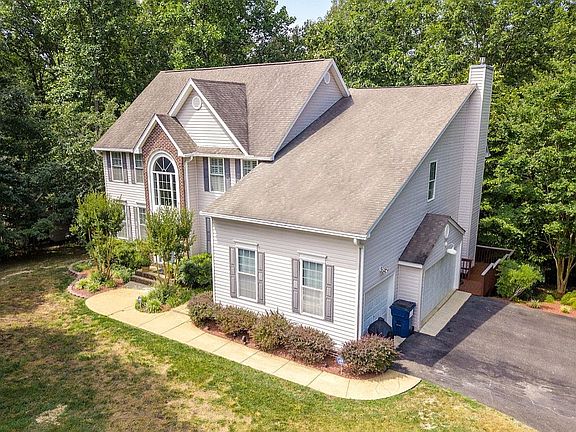 2nd image of 23959 Meredith Ct