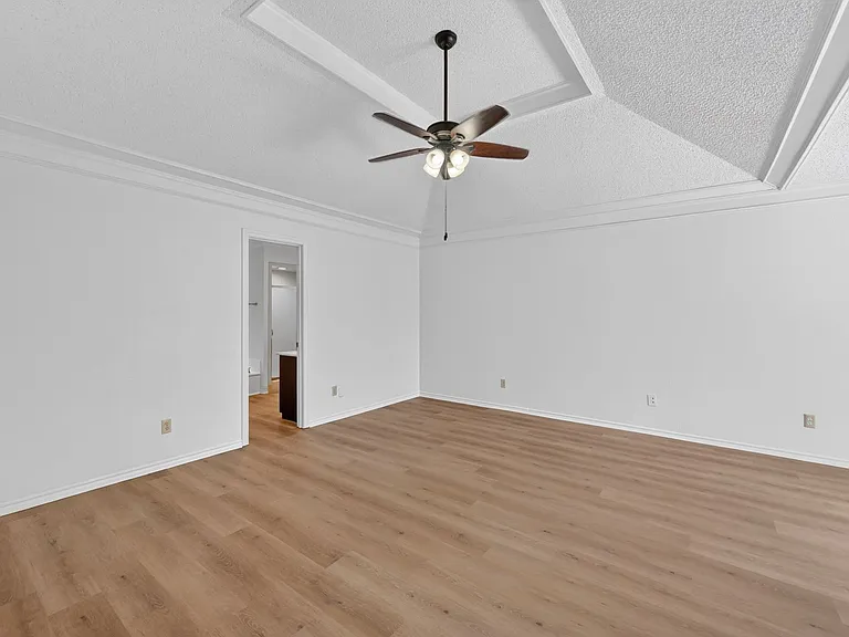 4018 Saint Christopher Ln — Photo 10