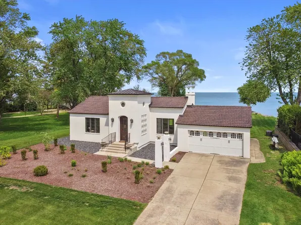 9237 Lakeshore DRIVE, Pleasant Prairie, WI 53158