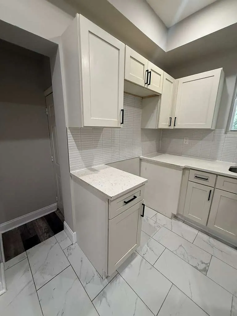 4 bed, 1200 sqft, $3,400 — Photo 3